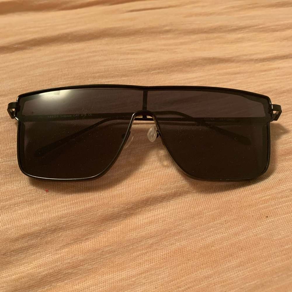 FOREVER 21: Signature Blackout Industrial Shades
